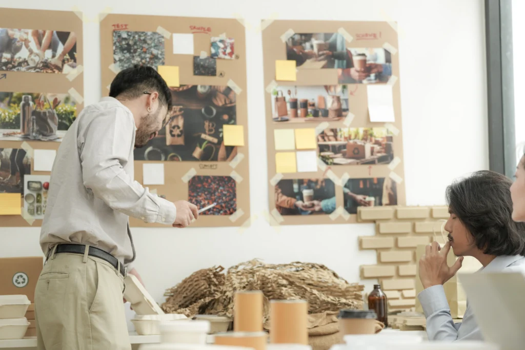 2 people are visiting Corrugated Exhibition